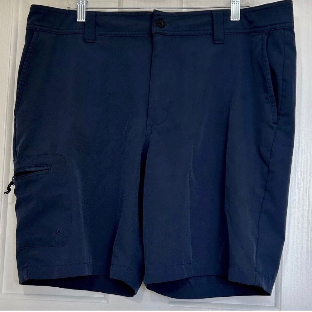 Magellan Outdoors Mens 38 Blue Fishing Shorts Water Repellent Cargo Fish Gear